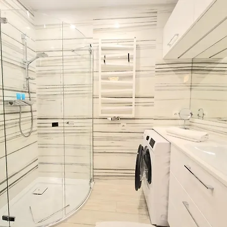 Browar Gdanski _ Live & Travel Apartamento Gdańsk